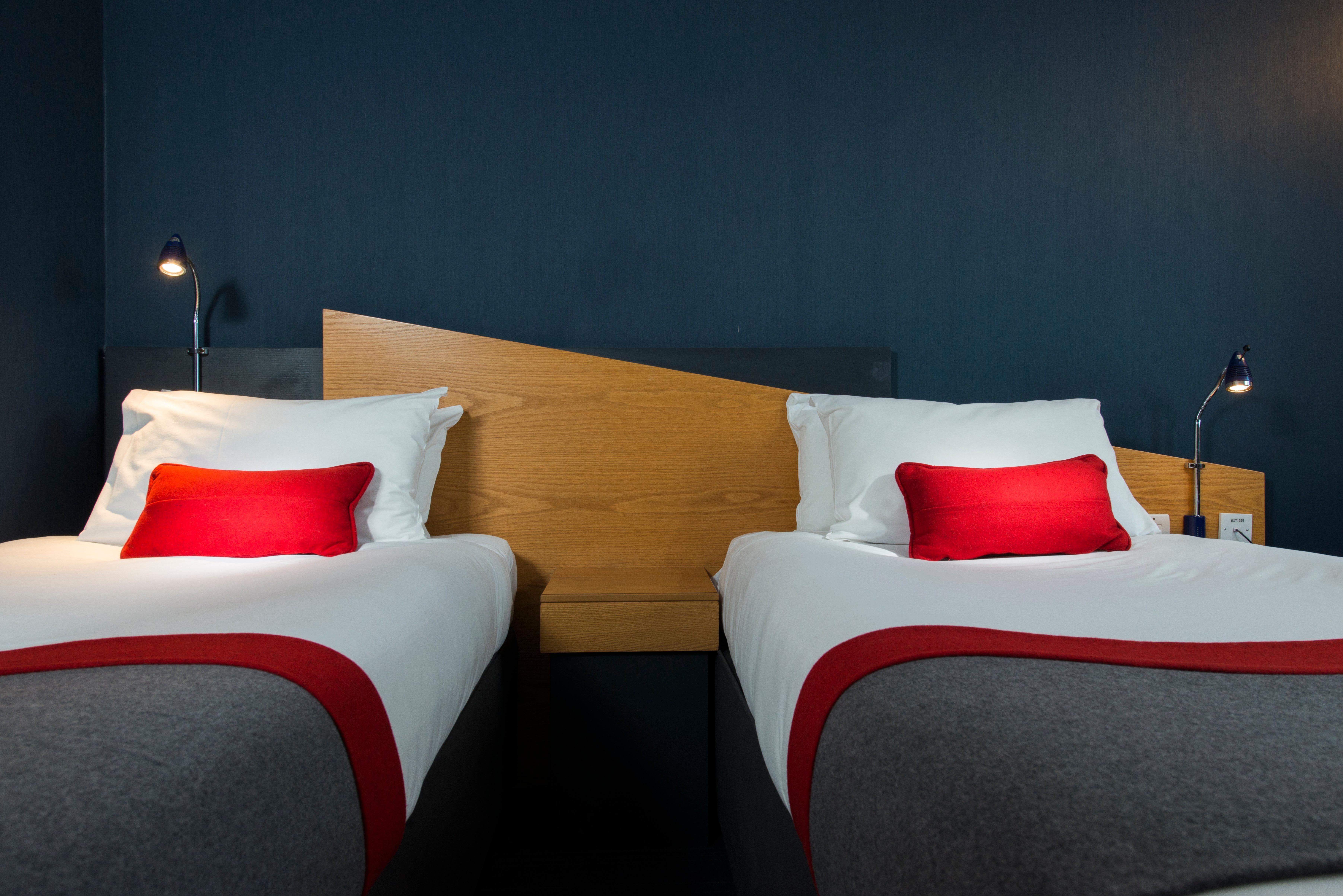 Holiday Inn Express Exeter East By Ihg Экстерьер фото