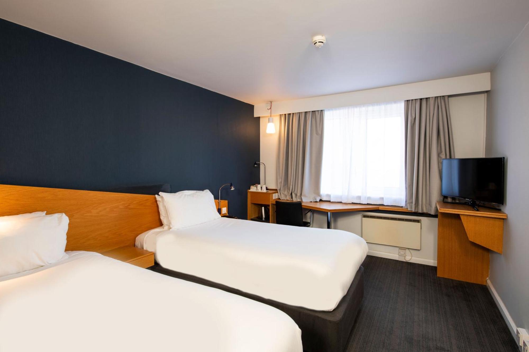 Holiday Inn Express Exeter East By Ihg Экстерьер фото