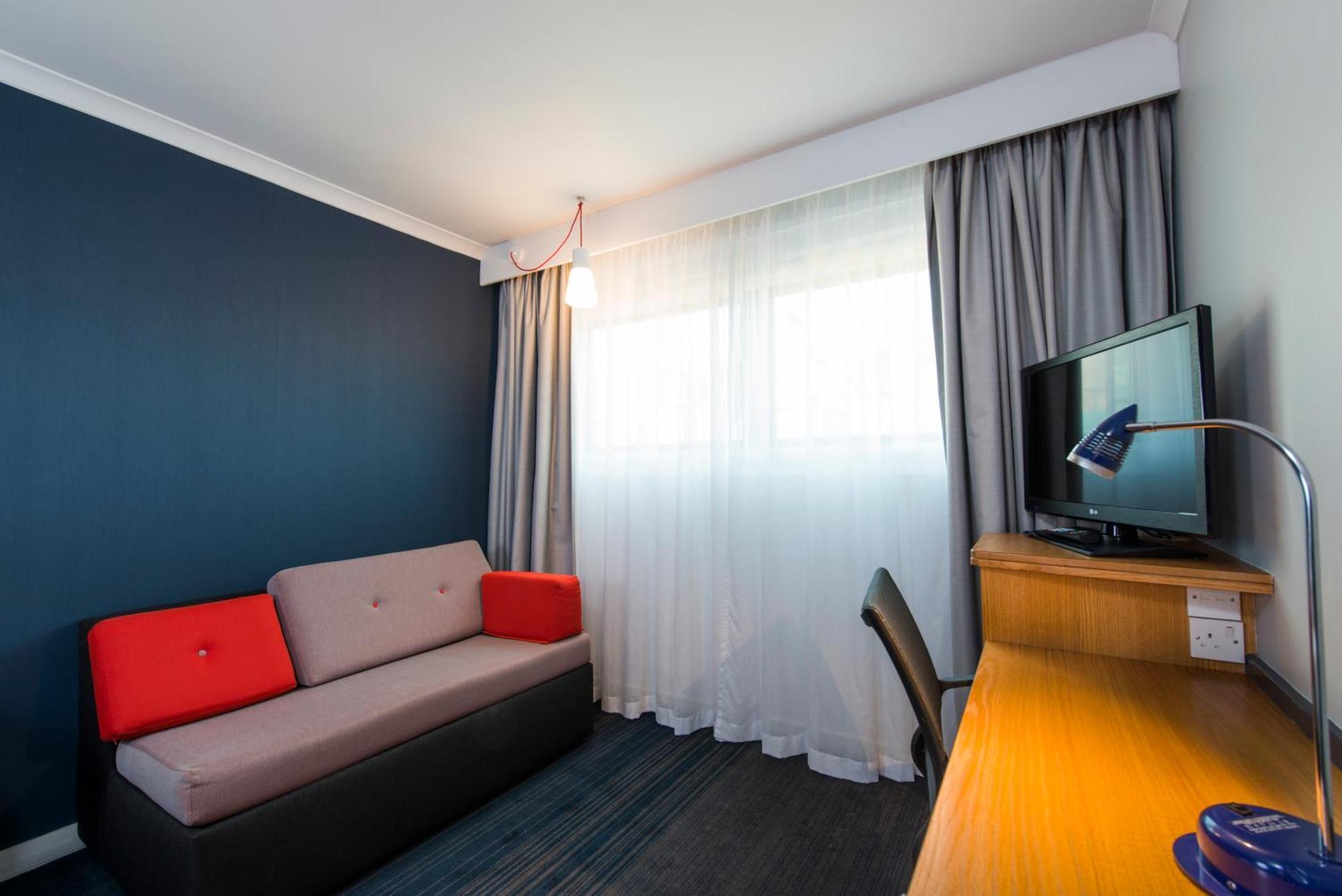Holiday Inn Express Exeter East By Ihg Экстерьер фото