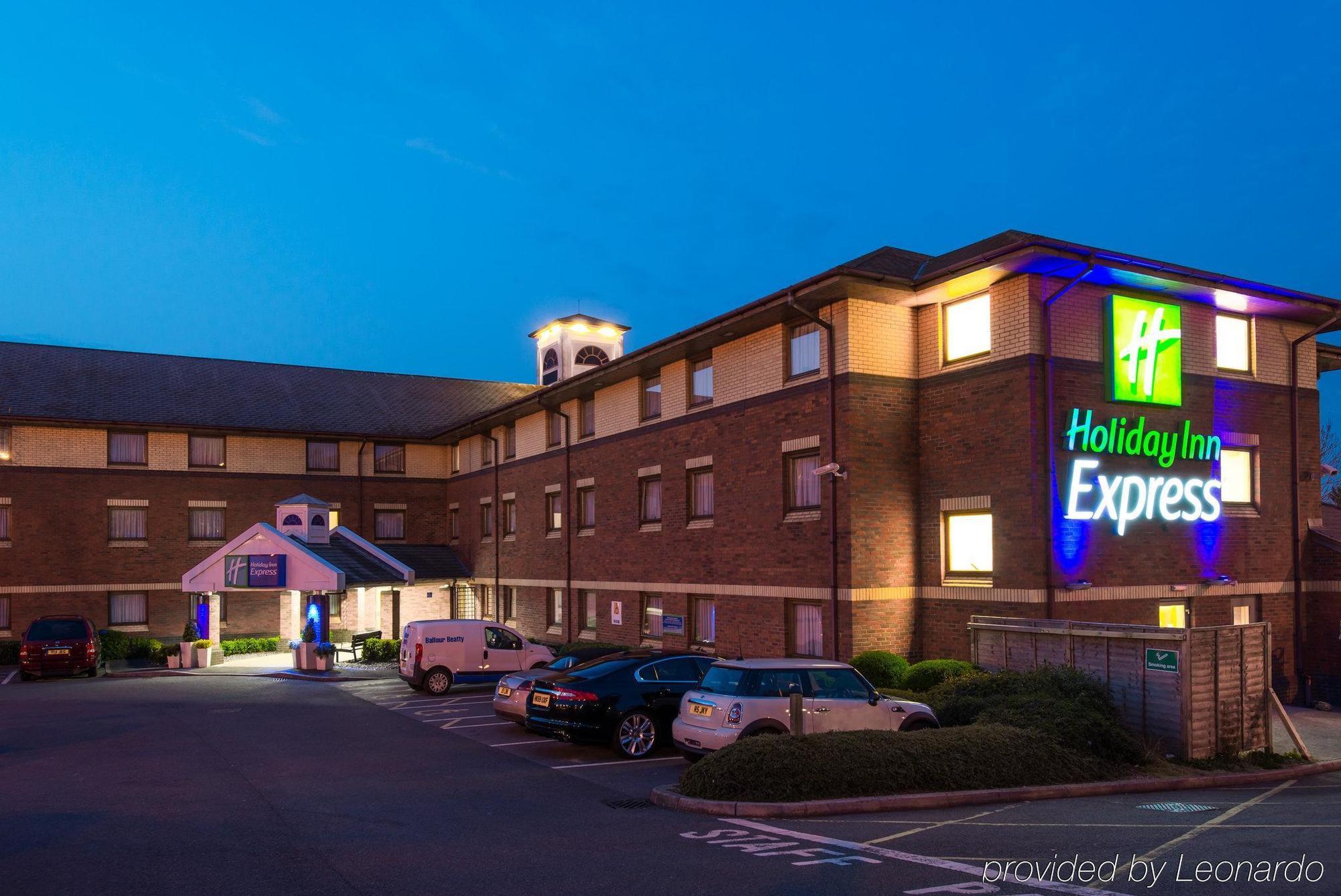 Holiday Inn Express Exeter East By Ihg Экстерьер фото