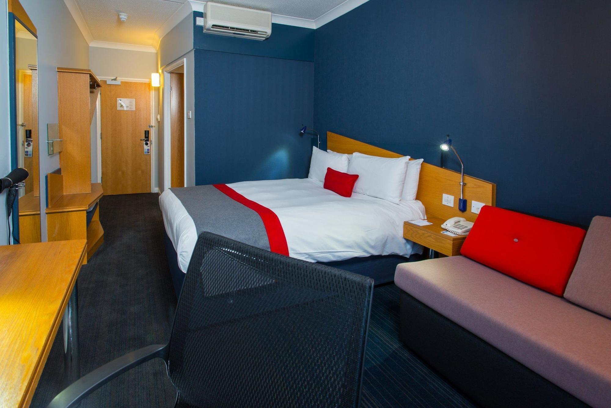 Holiday Inn Express Exeter East By Ihg Экстерьер фото